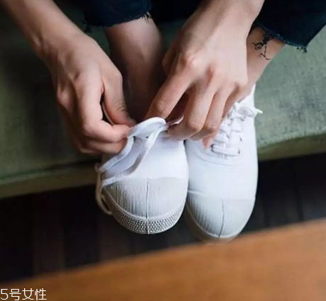 bensimon帆布鞋怎么樣？美學和品味的代表