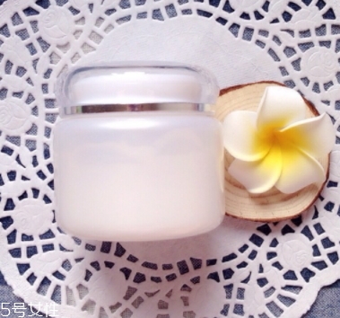 郁美凈鮮奶霜孕婦可以用嗎？郁美凈家最值得入手的鮮奶霜