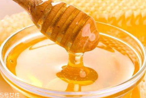土蜂蜜是什么味道 一股香甜的味道 土蜂蜜是什么味道 一股香甜的味道