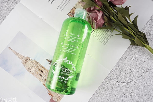 伊詩(shī)露蘆薈爽膚水怎么樣 掃除滿臉油光