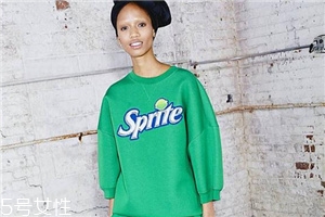 marc jacobs聯(lián)名雪碧汽水衛(wèi)衣多少錢(qián)_在哪買(mǎi)？