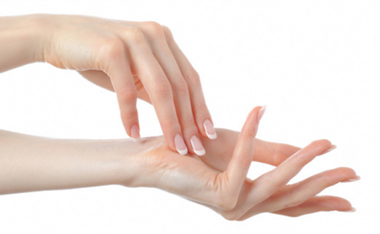 護(hù)手霜什么季節(jié)用最好 一年四季都可以用 護(hù)手霜什么季節(jié)用最好 一年四季都可以用