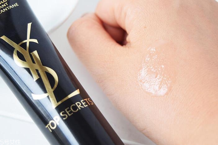 圣羅蘭亮顏亮肌乳含硅嗎？ysl黑絲緞妝前乳有硅嗎？