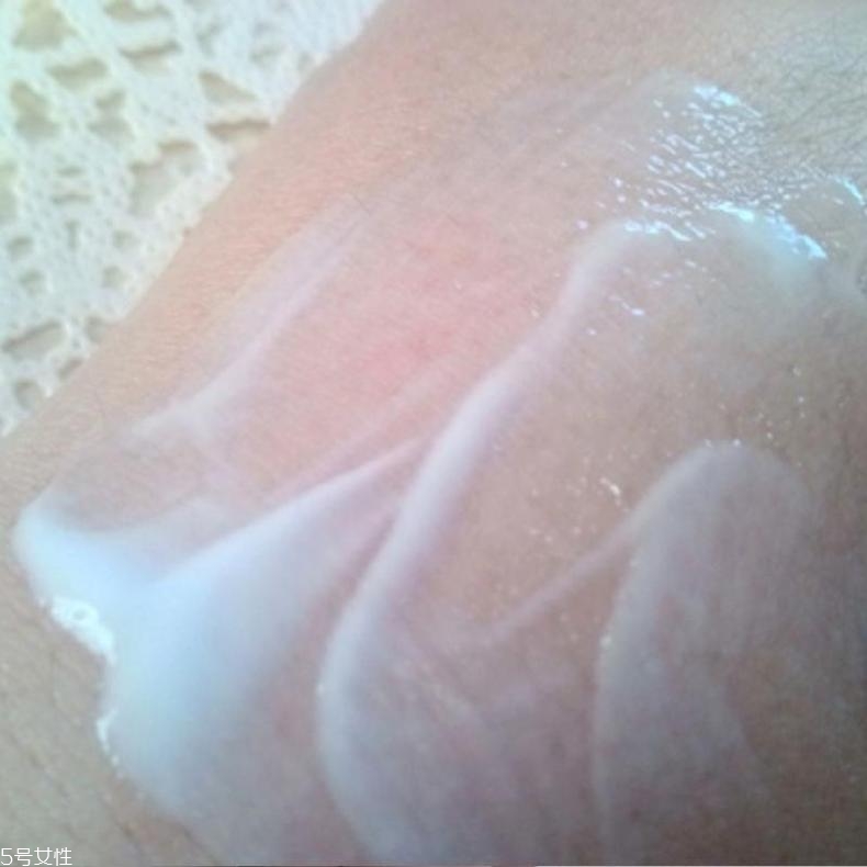 安耐曬18新版美白配方防曬霜價(jià)格 讓你安穩(wěn)過(guò)夏天