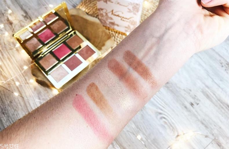 too faced浮雕蕾絲修容盤(pán)試色 自然顯色美炸天 too faced浮雕蕾絲修容盤(pán)試色 自然顯色美炸天