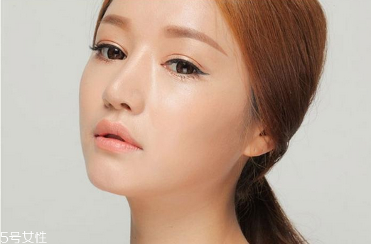 睫毛膏可以當染眉膏用嗎 黑色睫毛膏不太適合 睫毛膏可以當染眉膏用嗎 黑色睫毛膏不太適合