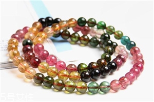 碧璽手鏈戴哪只手？碧璽佩戴有講究