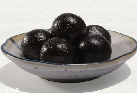 黑芝麻丸怎么吃？黑芝麻丸飯前吃還是飯后吃