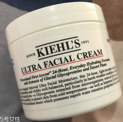 科顏氏保濕霜搓泥刺痛原因 科顏氏高保濕霜的搓泥之謎 科顏氏保濕霜搓泥刺痛原因 科顏氏高保濕霜的搓泥之謎