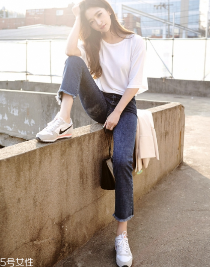 t恤粘毛怎么辦？t恤粘毛清理方法