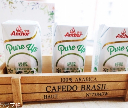 安佳酸奶好喝嗎？安佳輕醇酸奶評測