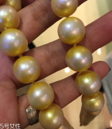 南洋金珠會掉色嗎？南洋金珠掉色的原因