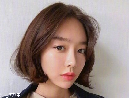 2018夏天顯臉小的短發(fā)發(fā)型 短發(fā)造型圖欣賞 2018夏天顯臉小的短發(fā)發(fā)型 短發(fā)造型圖欣賞