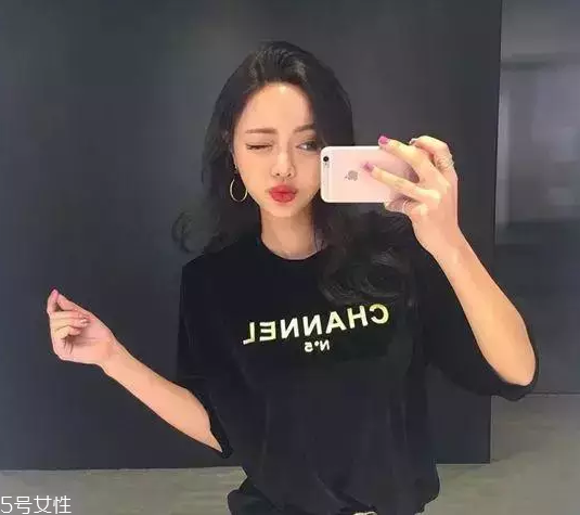 2022最流行的短發(fā)發(fā)型女圖片 2022年春夏流行發(fā)型推薦 2022最流行的短發(fā)發(fā)型女圖片 2022年春夏流行發(fā)型推薦