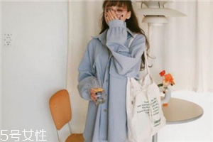 襯衫和t恤衫怎么搭配？襯衫和t恤衫搭配圖片