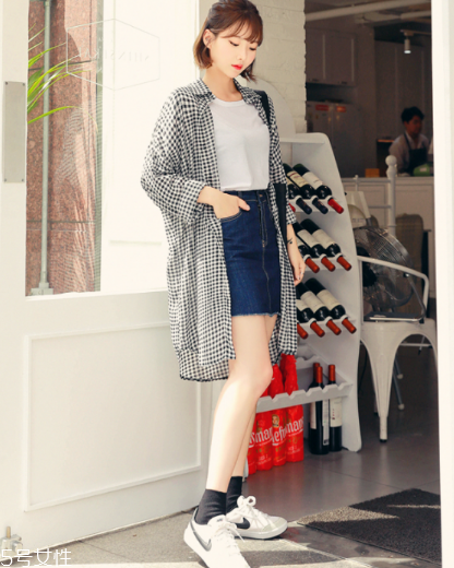 襯衫和t恤衫怎么搭配？襯衫和t恤衫搭配圖片