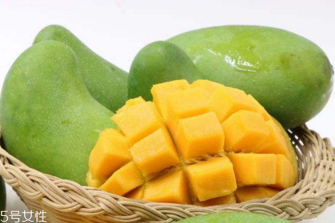 金煌芒怎么吃 金煌芒切法圖解 金煌芒怎么吃 金煌芒切法圖解