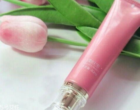 美膚寶和歐詩漫哪個好？