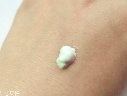 美膚寶和歐詩漫哪個好？