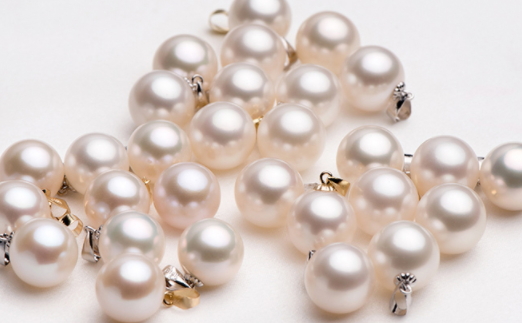 愛(ài)迪生珍珠和南洋珍珠區(qū)別 愛(ài)迪生珍珠和南洋珍珠有八大不同 愛(ài)迪生珍珠和南洋珍珠區(qū)別 愛(ài)迪生珍珠和南洋珍珠有八大不同