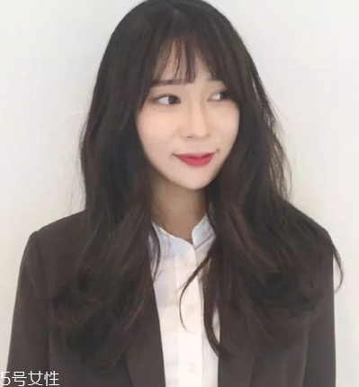 2018年流行什么樣的卷發(fā) 流行卷發(fā)發(fā)型推薦 2018年流行什么樣的卷發(fā) 流行卷發(fā)發(fā)型推薦