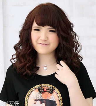 臉上有肉的女生適合什么發(fā)型 遮肉又修飾臉型的發(fā)型 臉上有肉的女生適合什么發(fā)型 遮肉又修飾臉型的發(fā)型