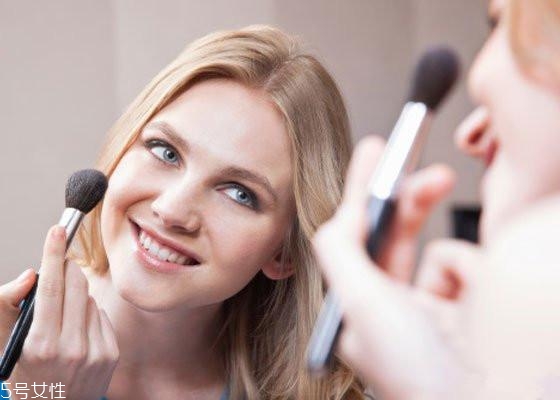 眉毛什么顏色最洋氣 六種眉筆顏色解析 眉毛什么顏色最洋氣 六種眉筆顏色解析