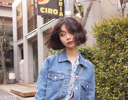 好看的女生短卷發(fā)發(fā)型推薦 夏天適合的短發(fā)發(fā)型圖片推薦 好看的女生短卷發(fā)發(fā)型推薦 夏天適合的短發(fā)發(fā)型圖片推薦