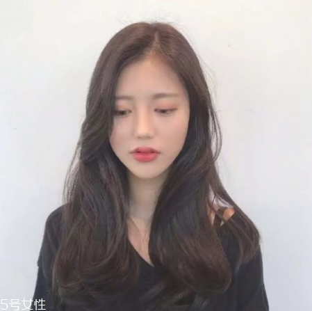 2018年流行什么樣的卷發(fā) 流行卷發(fā)發(fā)型推薦 2018年流行什么樣的卷發(fā) 流行卷發(fā)發(fā)型推薦