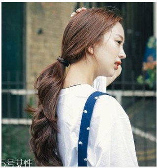 中長發(fā)怎么扎好看 中長發(fā)這樣扎可愛又減齡 中長發(fā)怎么扎好看 中長發(fā)這樣扎可愛又減齡