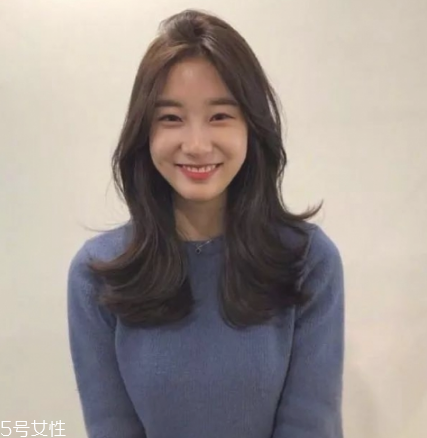 2018年流行什么樣的卷發(fā) 流行卷發(fā)發(fā)型推薦 2018年流行什么樣的卷發(fā) 流行卷發(fā)發(fā)型推薦