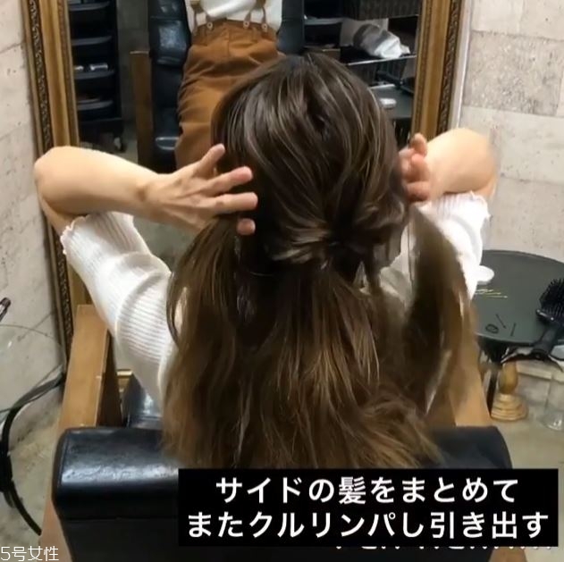 簡單3步優(yōu)雅馬尾編發(fā)教程圖解 簡單3步優(yōu)雅馬尾編發(fā)教程圖解