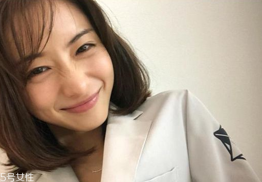 劉胡蘭發(fā)型是什么樣的 劉胡蘭發(fā)型適合臉型 劉胡蘭發(fā)型是什么樣的 劉胡蘭發(fā)型適合臉型