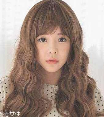 怎么用卷發(fā)棒卷水波紋 水波紋卷發(fā)教程 怎么用卷發(fā)棒卷水波紋 水波紋卷發(fā)教程