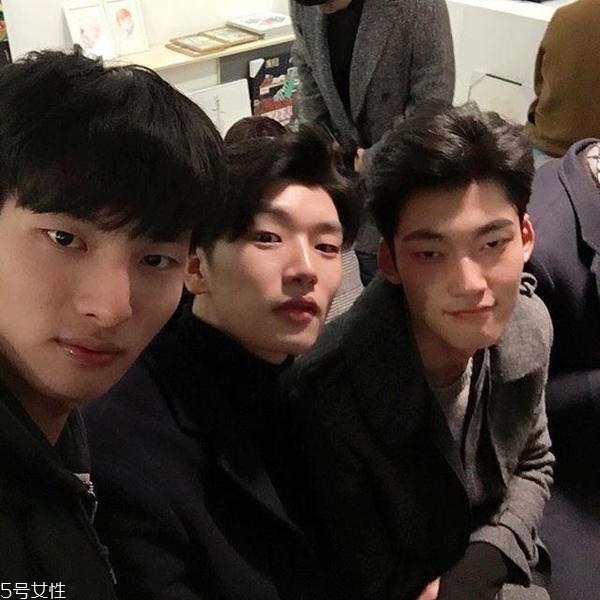 單眼皮男生適合什么發(fā)型 單眼皮男生也可以很帥 單眼皮男生適合什么發(fā)型 單眼皮男生也可以很帥