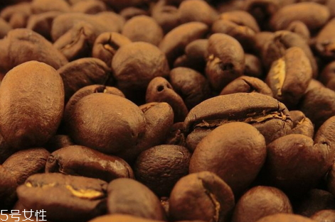 一斤咖啡豆能磨多少杯咖啡 一斤咖啡豆能磨多少杯咖啡