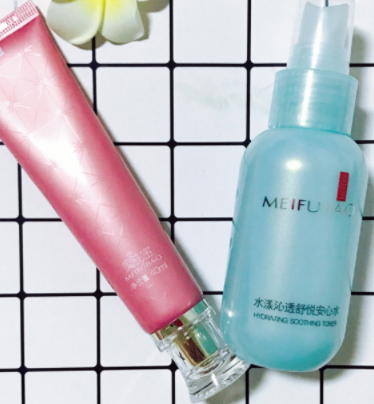 美膚寶和珀萊雅哪個(gè)好？關(guān)于美膚寶和珀萊雅的選擇