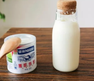 奶蓋怎么喝？奶蓋的正宗喝法