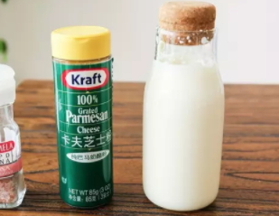 奶蓋怎么喝？奶蓋的正宗喝法