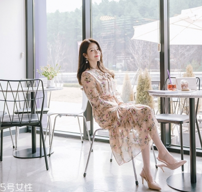 雪紡連衣裙配什么鞋子？雪紡連衣裙搭配鞋子圖片