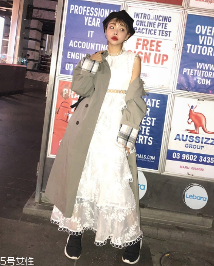 無袖連衣裙怎么搭配外套？無袖連衣裙搭配圖片