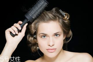 自己在家如何染發(fā) 2018年最火最流行的發(fā)型顏色盤點 自己在家如何染發(fā) 2018年最火最流行的發(fā)型顏色盤點