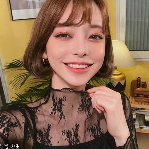 自己在家如何染發(fā) 2018年最火最流行的發(fā)型顏色盤點 自己在家如何染發(fā) 2018年最火最流行的發(fā)型顏色盤點