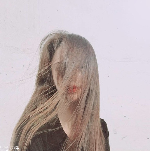 自己在家如何染發(fā) 2018年最火最流行的發(fā)型顏色盤點 自己在家如何染發(fā) 2018年最火最流行的發(fā)型顏色盤點