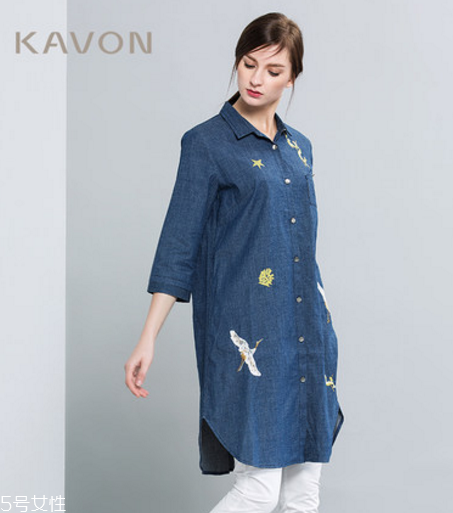 中長(zhǎng)款襯衫怎么搭配？中長(zhǎng)款襯衫搭配技巧