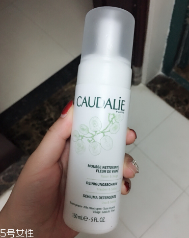 祛痘用什么比較好 祛痘護(hù)膚保養(yǎng)品推薦 祛痘用什么比較好 祛痘護(hù)膚保養(yǎng)品推薦