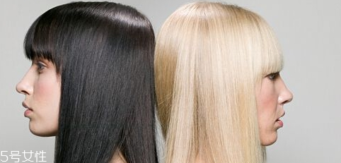 染發(fā)燙發(fā)的最佳間隔時(shí)間 染發(fā)和燙發(fā)一起做的危害 染發(fā)燙發(fā)的最佳間隔時(shí)間 染發(fā)和燙發(fā)一起做的危害