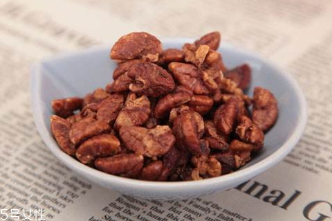 山核桃仁怎么剝出來的 山核桃仁去殼技巧 山核桃仁怎么剝出來的 山核桃仁去殼技巧