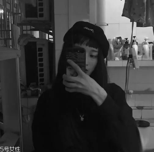 怎么用卷發(fā)棒卷水波紋 水波紋卷發(fā)教程 怎么用卷發(fā)棒卷水波紋 水波紋卷發(fā)教程