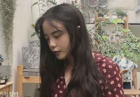 頭發(fā)多的女生適合什么短發(fā) 頭發(fā)多適合發(fā)型 頭發(fā)多的女生適合什么短發(fā) 頭發(fā)多適合發(fā)型